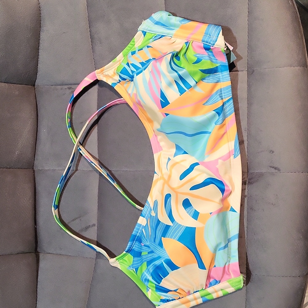WILD FABLE WOMEN'S TROPICAL BAND BIKINI TOP. NWT/ 8-10 (D-DD)